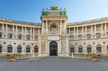 Museo della Storia austriaca, Heldenplatz