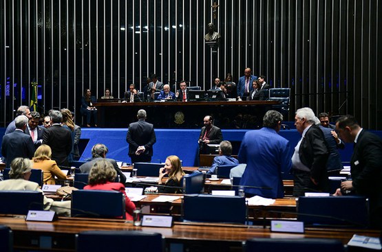 Mesa: 
2º secretário da Mesa do Senado Federal, senador Weverton (PDT-MA);  
senador Rodrigo Cunha (Podemos-AL);
líder do governo no Senado Federal, senador Jaques Wagner (PT-BA);
presidente do Senado Federal, senador Rodrigo Pacheco (PSD-MG);
secretário-geral da Mesa do Senado Federal, Gustavo A. Sabóia Vieira;
senador Eduardo Gomes (PL-TO);
vice-presidente do Senado Federal, senador Veneziano Vital do Rêgo (MDB-PB).