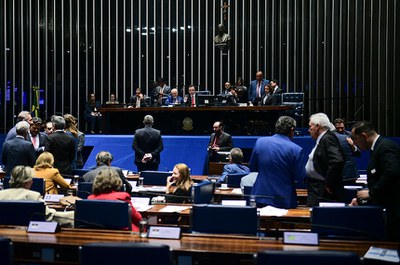 Mesa: 
2º secretário da Mesa do Senado Federal, senador Weverton (PDT-MA);  
senador Rodrigo Cunha (Podemos-AL);
líder do governo no Senado Federal, senador Jaques Wagner (PT-BA);
presidente do Senado Federal, senador Rodrigo Pacheco (PSD-MG);
secretário-geral da Mesa do Senado Federal, Gustavo A. Sabóia Vieira;
senador Eduardo Gomes (PL-TO);
vice-presidente do Senado Federal, senador Veneziano Vital do Rêgo (MDB-PB).