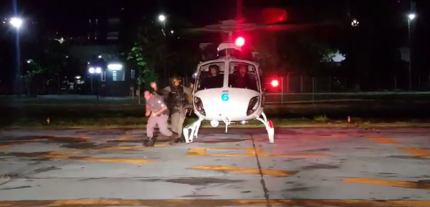  Governo usa helic�ptero para tirar policiais de dentro de quartel no Esp�rito Santo