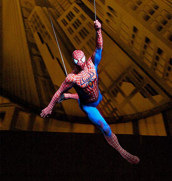 Dubl� em cena do musical &quot;Spider-Man: Turn Off the Dark&quot;