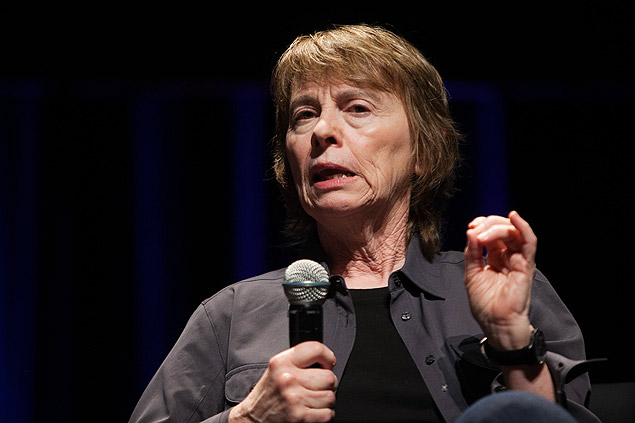 A ensa�sta americana Camille Paglia participou nesta quarta (16) do ciclo de palestras Fronteiras do Pensamento