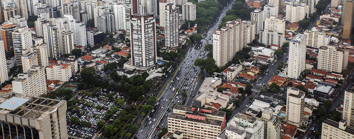 5 passeios de helic�ptero rom�nticos, para quem ama futebol ou s� quer curtir a cidade