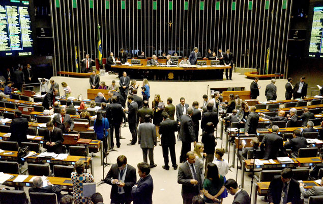 Sess�o do Congresso Nacional, sob o comando de seu presidente, o senador Renan Calheiros (PMDB-AL), para vota��o de vetos presidenciais e da Lei de Diretrizes Or�ament�rias (LDO) de 2017
