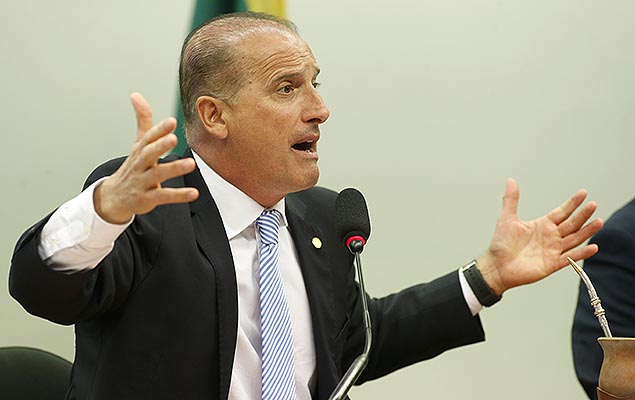 Deputado Onyx Lorenzoni durante sess�o para votar o projeto anticorrup��o, em Bras�lia (DF)