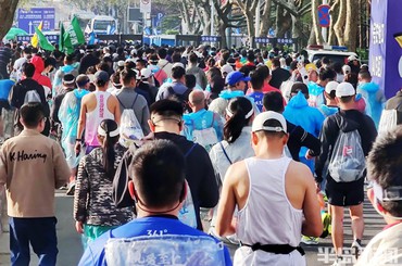 青马大军抵达“战场”，浩浩荡荡！