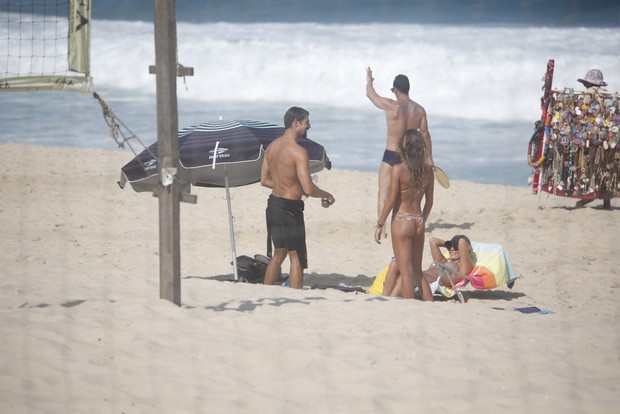 Cauã Reymond e Mariana Goldfarb (Foto: Agnews)