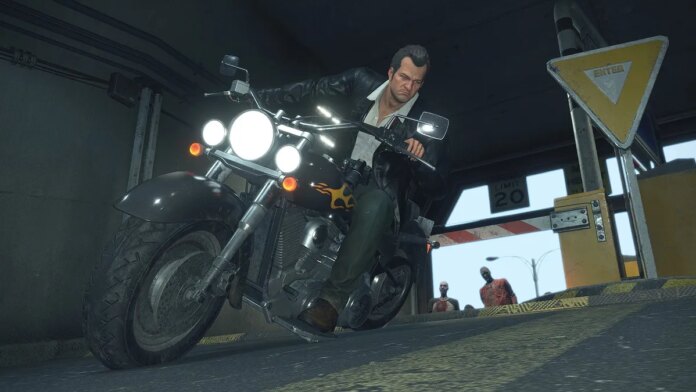 Dead Rising: Frank West looking cool on a motorcycle.