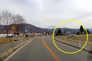 【動画】これは避けられる？長野で77歳が運転するレクサスに突っ込まれた車載。