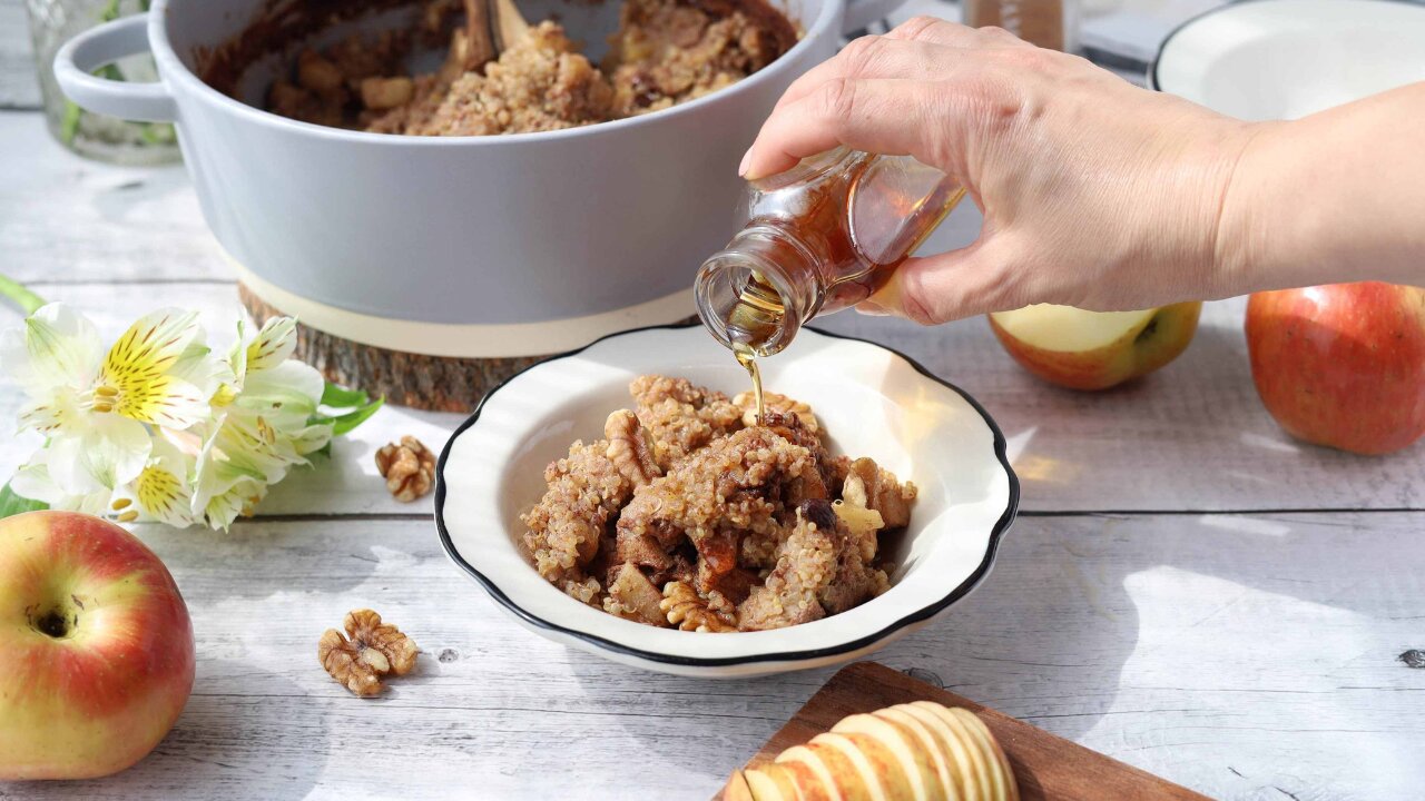 Better Than Oatmeal! Easy Quinoa Bake with Apples Raisins and Cinnamon