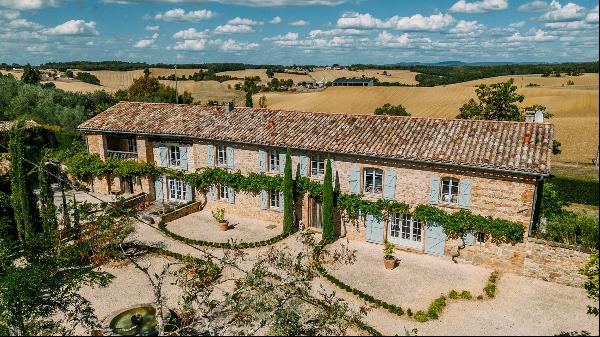 Inspired by the gardens of Sissinghurst in Kent, a British couple transformed the unloved grounds of a manor house near Toulouse