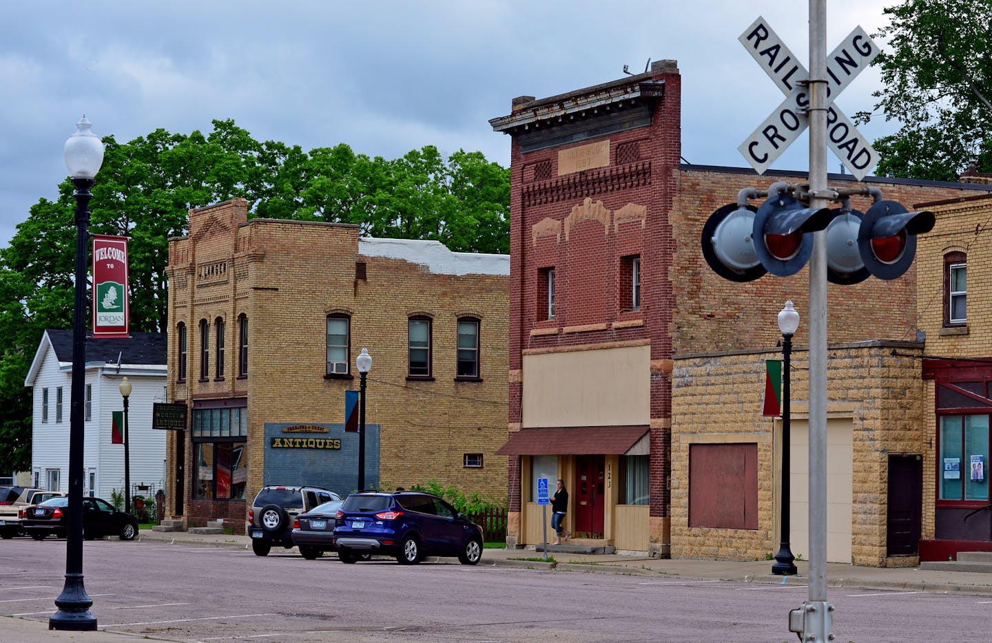 Jordan is a small city in Scoot County , which boasts the state's largest candy store and a famous town-league baseball park called the Mimi Met.]Richard.Sennott@startribune.com Richard Sennott/Star Tribune Jordan Minn. Thursday 6/12/2014) ** (cq)