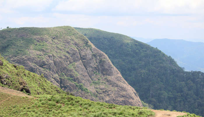 panoramic view from the Parunthumpara Eagle Rock