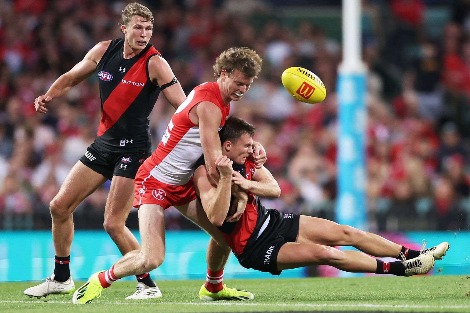 Nick Blakey lays a tackle