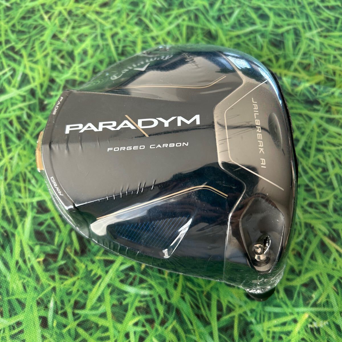 ☆新品☆送料無料☆Callaway(キャロウェイ)PARADYM 1W ヘッド・カバー☆ロフト：9.0°☆ROGUEEPICSMOKE☆パラダイム☆2