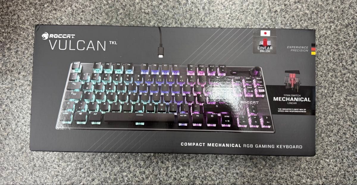 ROCCAT VULCAN TKLコンパクトメカニカルRGBゲーミングキーボードJP 