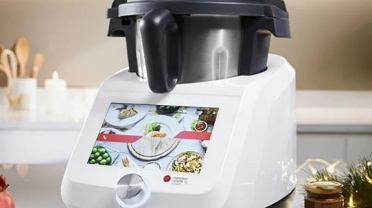 Termorobot Lidl a� 700 z� taniej. Polki ju� go pokocha�y. A w Biedronce?
