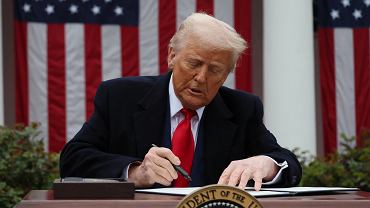 Trump m�wi, inwestorzy reaguj�. Jest zwrot po sesji na Wall Street
