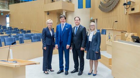 Gruppfoto på talmännen i kammaren. Från vänster tredje vice talman Kerstin Lundgren (C), talman Andreas Norlén, förste vice talman Kenneth G Forslund (S) och andre vice talman Julia Kronlid (SD).