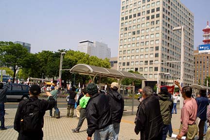 2009.05.02 在特会、外国人追い出しへ行動へのカウンター情宣
