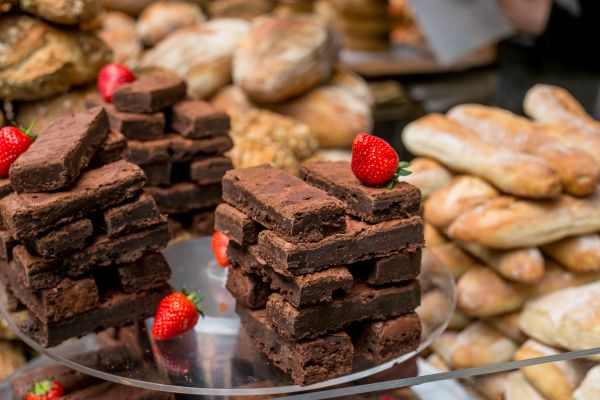 brownie, sweet, fruit, dessert, strawberry, treat