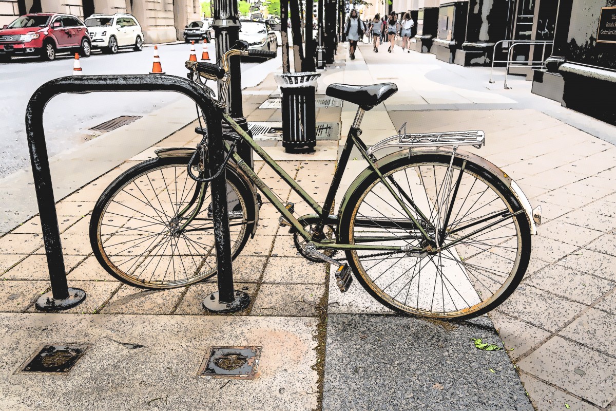 paikkamerkittyjä, pennsylvania, philadelphia, Yhdysvallat, Yhdysvallat, hylätty, Abandoned Bicycle, Amerikka, American City, polkupyörä, Bicycle In The City, pyöräteline, rakennukset, liiketoiminta, henkilöautot, Cartoon Effect, kaupunki, kaupunkielämä, kaupunki kohtaus, kaupunkikuvan, Commonwealth of Pennsylvania, päivämatka, määränpää, Digital Anarchy Software ToonIt, keskustassa, Downtown Life, Downtown Philadelphia, Downtown Philly, Female Bicycle, puhjennut rengas, jalankulkijat, ihmiset, ihmiset mover, Philadelphia County, Philadelphia PA, Philadelphia Pennsylvania, philly, Philly PA, PHL, photoshop, sony, SONY a6500, SONY Alpha 6500, sony peilitön, katu, katuvalokuvauksesta, katuvilinää, turisti, matkailukohde, matkailukohde, roskakori, matkustaa, Travel Philadelphia, Travel Photo, matka valokuvaus, US City, World Cities, polkupyörän pyörä, polkupyörä osa, Polkupyöränrenkaat, polkupyörän runko, Polkupyörän haarukka, ajoneuvo, polkupyörä voimansiirto osa, valokuva, polkupyörä ohjaustanko, pinna, road polkupyörä, Polkupyörän lisävaruste, hybridipolkupyörä, polkupyörän satula, kuva, pyörä, liikennemuoto, kampisarja, urheiluväline, kuljetus, kaupunkialue, Bicycle stem, kilpa polkupyörän, valokuvaus, groupset, Polkupyörien laitteita ja tarvikkeita, vanne, Cyclocross polkupyörä, rengas, Polkupyöräpoljin, jalkakäytävä, pysäköinti, Auton pyöräjärjestelmä, metalli-, tie, Hub gear, teräs, sykli sport, tienpinnan, Bicycle seatpost