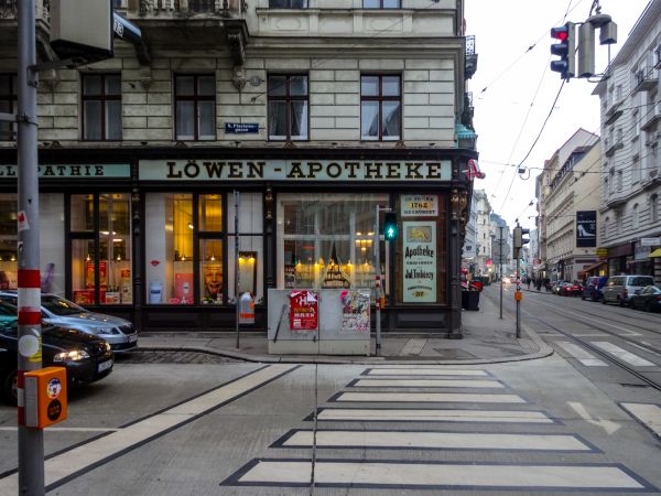 vienna,gate,apotek,apotheke,loewen apotheke,hus