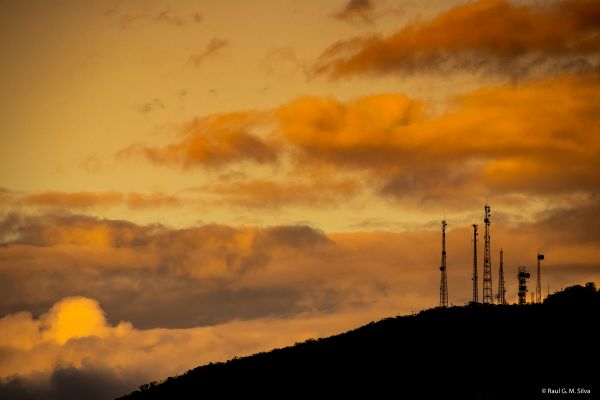 moln,slutet på dagen,solnedgång,storm,sågar,bergen