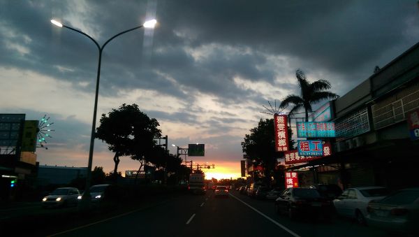 nuage, rue, lumière, route, le coucher du soleil, lumière du soleil couchant