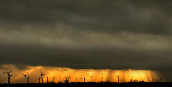 Sonnenlicht, Windmühlen, Wolken, Wind, dramatisch, Regenwolken