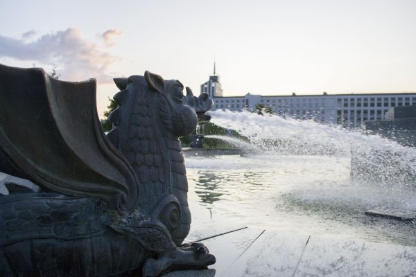 Brunnen, Wasser, Skulptur, die Architektur, Drachen, Wahrzeichen