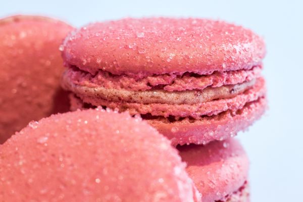 eten,macaron,ingrediënt,keuken,gebakken goederen,roze