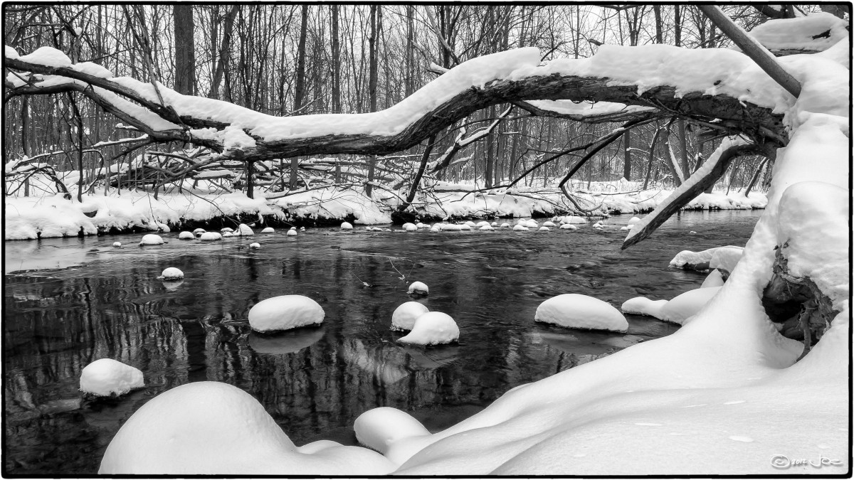 vann, lita elv, bekk, snø, svart og hvit, hvit, fotografering, svart, monokrom, Kunst, Canada, fotografi, bilde, Mississauga, ontario, LUMIX, panasonic, dmc, LX7, panasoniclumixdmclx7, mullett, monokrom fotografering