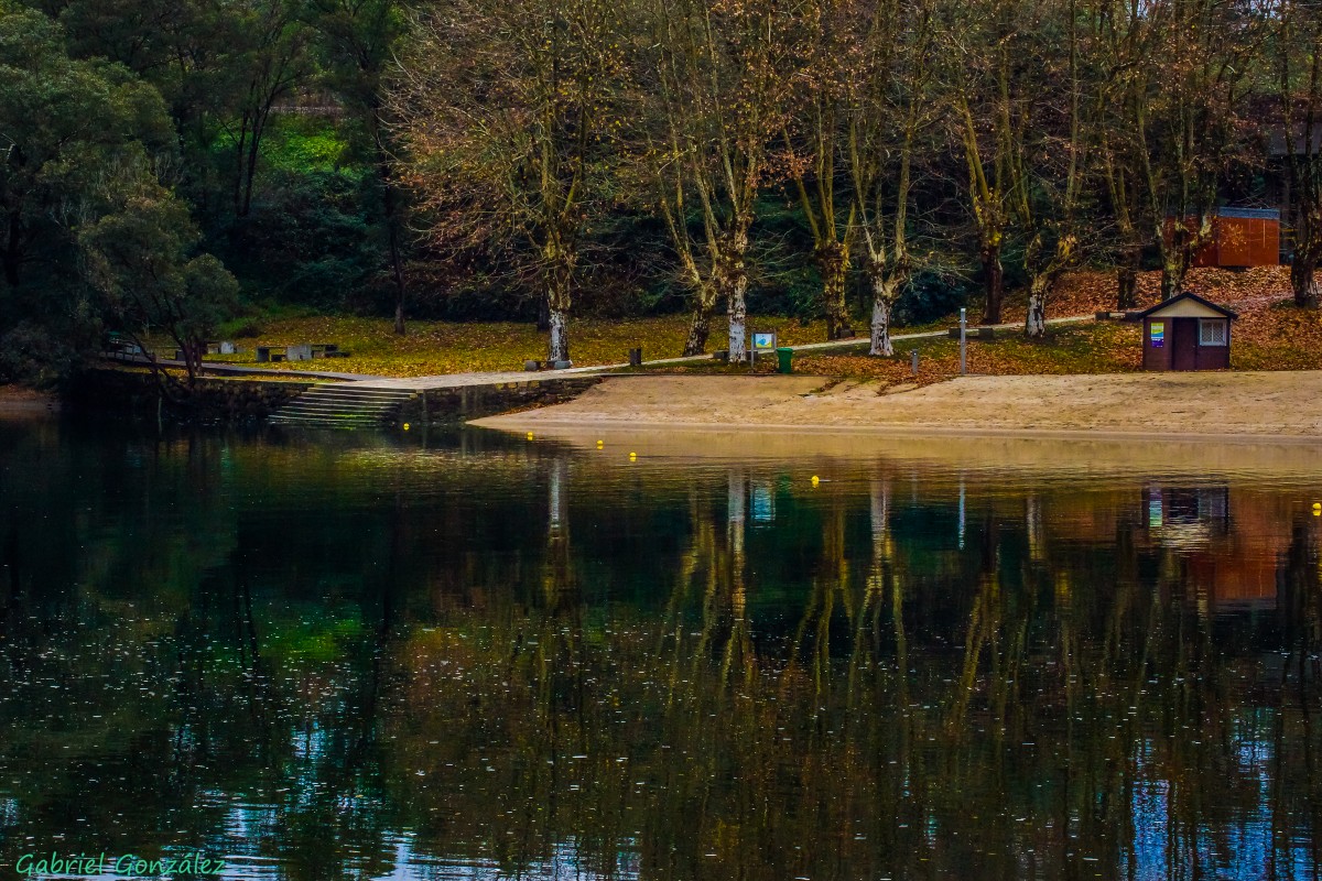 landschap, boom, water, natuur, Bos, moeras, blad, meer, rivier-, foto, vijver, avond, reflectie, herfst, waterweg, waterlichaam, Spanje, wetland, Galicia, pontevedra, paisajes, leefgebied, A77, espana, g, ggl1, gaby1, xovesphoto, sonya77, sigma50500mm, 50500, xelodegalicia, gabrielcoru een, bosrijke installatie, moerassige rivierarm