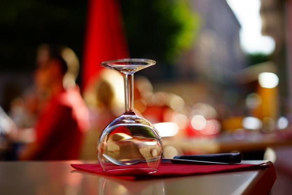 coutellerie,table,verre,rouge,Couleur,couvert