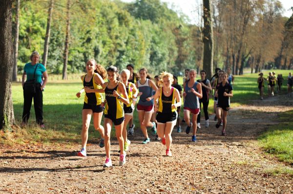 persona,nube,sport,in esecuzione,correre,Parigi