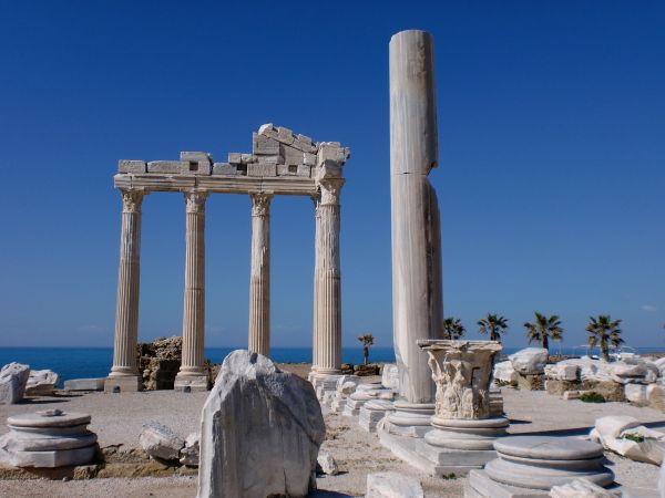 sea,building,structure,monument,travel,statue