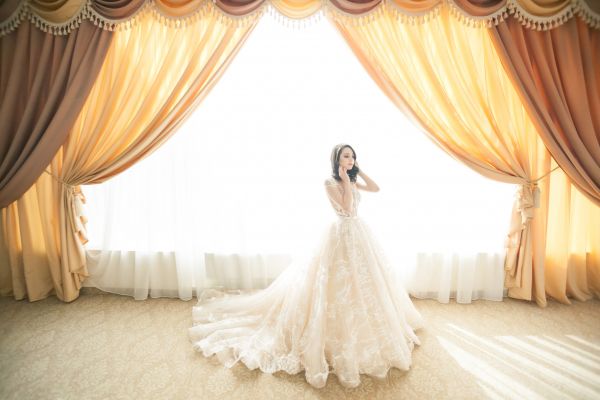 mujer,vestido de novia,novia,amarillo,diseño de interiores,textil