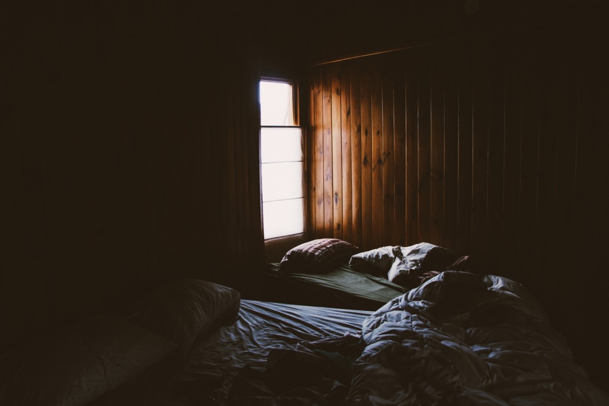 ligero, madera, blanco, noche, luz de sol, ventana, pared, sombra, interior, oscuridad, negro, iluminación, Cuarto, Pared de madera, cama, captura de pantalla