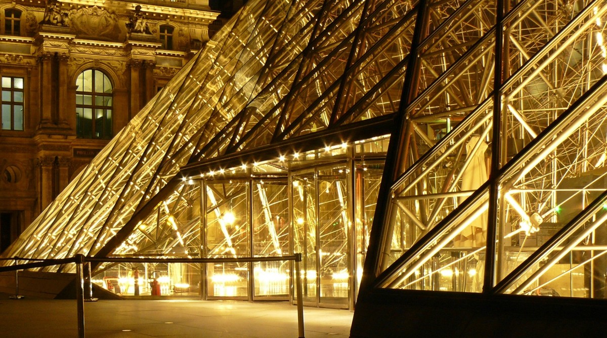 light, architecture, wood, night, sunlight, building, paris, france, evening, reflection, louvre, museum, pyramid, lighting, modern, futuristic, symmetry, famous, tourist attraction, glass facade, glass pyramid, lit light, urban area