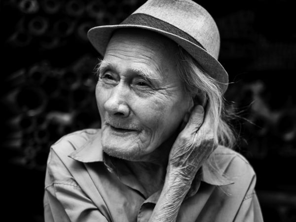 hombre, persona, en blanco y negro, gente, calle, mano