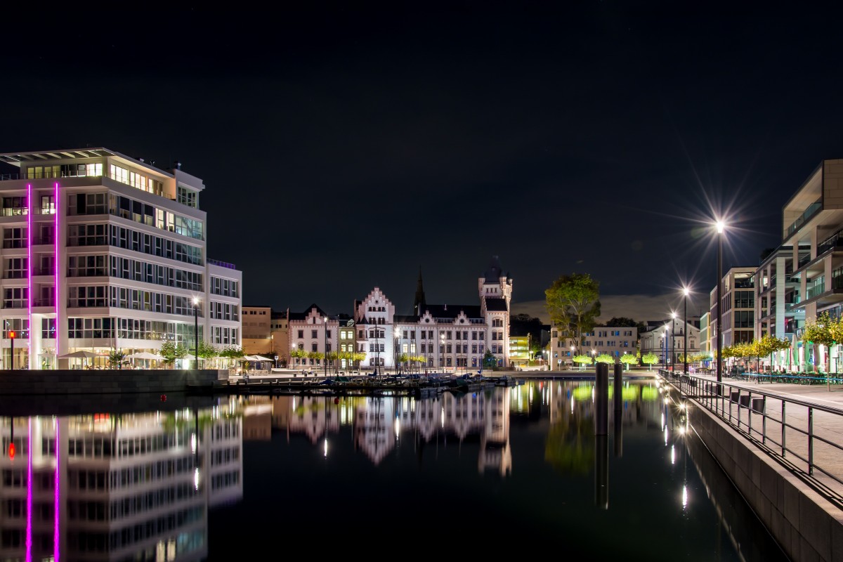 doca, Horizonte, noite, cidade, Arranha-céu, canal, Paisagem urbana, panorama, Centro da cidade, crepúsculo, tarde, reflexão, Marco, marina, Via fluvial, Casas, Dortmund, metrópole, Lago phoenix, área urbana, assentamento humano, área metropolitana