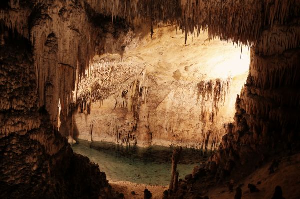 acqua,roccia,leggero,buco,natura,avventura