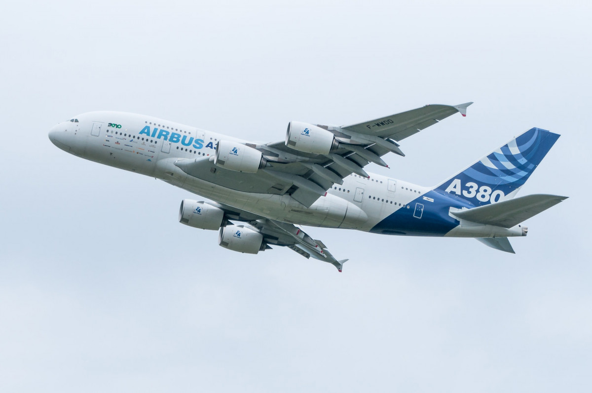 aripă, cer, a zbura, avion, avion, avioane, avion, vehicul, linie aeriană, aviaţie, zbor, turbină, urcare, avion de pasageri, motor, airbus, A380, Flyer, aeronave de pasageri, aeronave cu jet, airbus A330, Boeing 777, airbus A380, transportul aerian, atmosferă de pământ, widebody, inginerie aerospațială, Familia A320