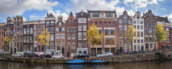 water,architecture,street,town,boat,old