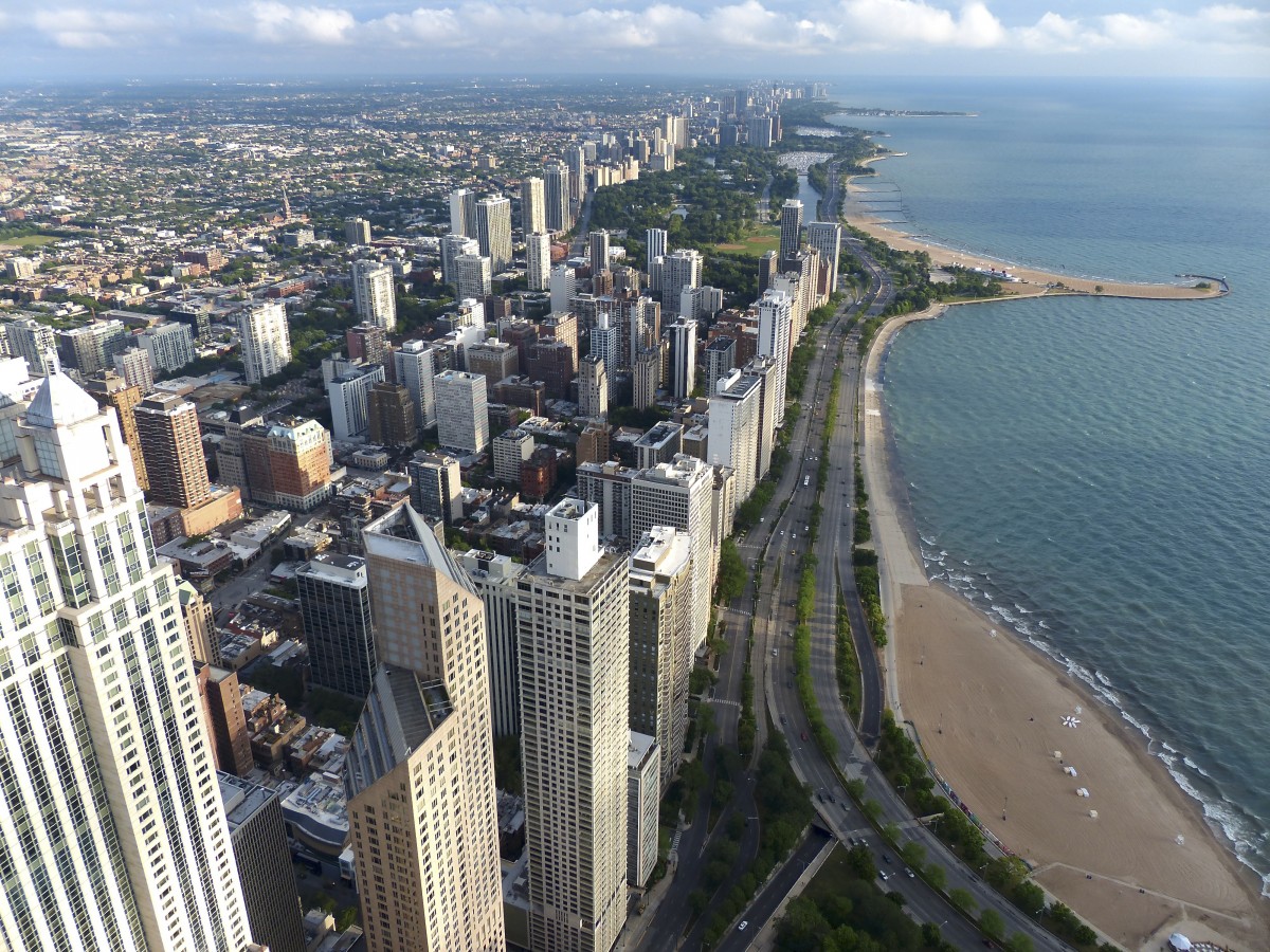 Strand, Küste, Horizont, öffnen, die Architektur, Skyline, Straße, Fotografie, Morgen, Fenster, See, Stadt, Wolkenkratzer, Stadtbild, Innenstadt, Sommer-, Reise, Turm, USA, Wahrzeichen, Chicago, Turmblock, Wolkenkratzer, Gold, Illinois, Eiche, Michigan, Seeufer, Lakeshoredrive, Metropole, Vogelperspektive, Luftaufnahmen, Stadtgebiet, Wohngebiet, Metropolregion