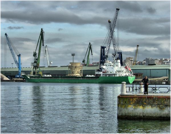 sea,dock,boat,city,urban,ship