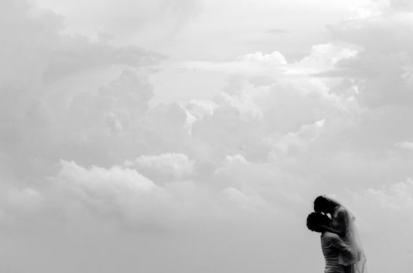 homme,la nature,silhouette,noir et blanc,paysage,nuage