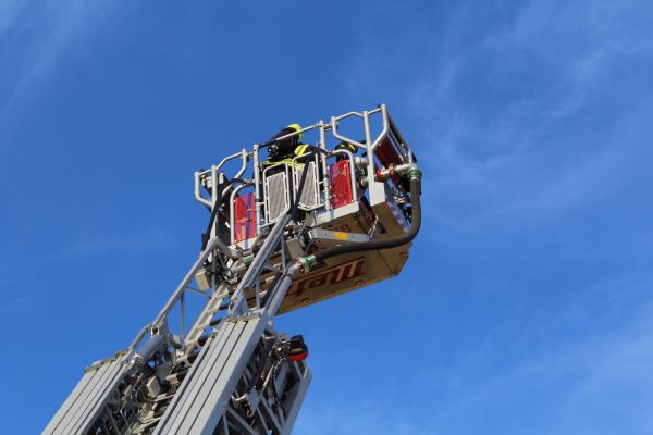 fuego,cielo,recreación,parque de atracciones,parque,azul