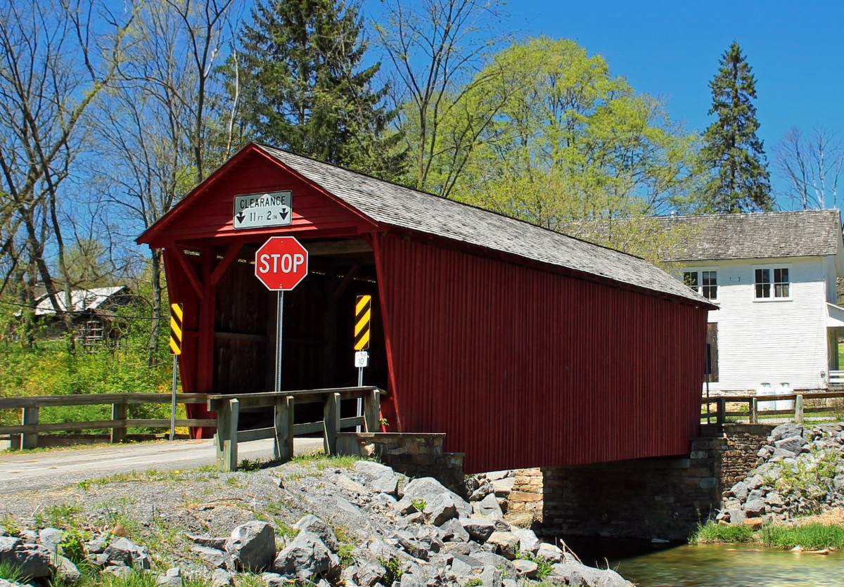 kreek, weg, brug, farm, huis, gebouw, schuur, huis-, schuur, hut, keet, stroom, landelijk, de lente, huisje, botenhuis, creativecommons, clintoncounty, Pennsylvania, Overdekte brug, Helder licht, logantownship, sugarvalley, fishingcreek, blokhut, landelijk gebied, outdoor structuur